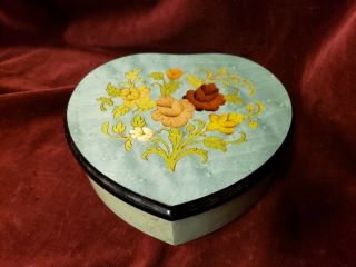 Reuge Music Box No 6231 The Music Of The Night Made In Italy Heart Shaped Box