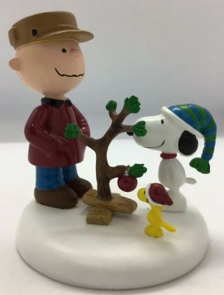 Dept 56 Charlie Brown Peanuts Woodstock With Christmas Tree Figurine - 2 3/4 " H
