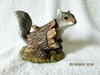 Vtg 1986 Homco Masterpiece Porcelain Squirrel In Log Figurine Vgc