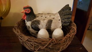 Vintage Ceramic Hen On A Nest Chicken 2 Ceramic Eggs In A Wicker Basket