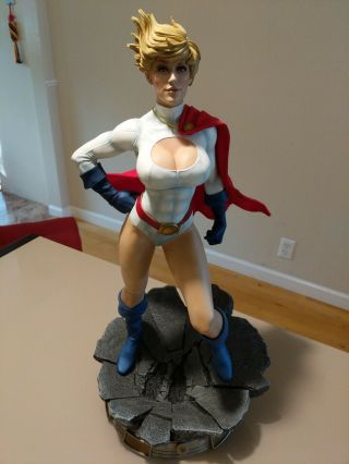 Sideshow Power Girl Exclusive Premium Format Statue 1:4 Scale 274