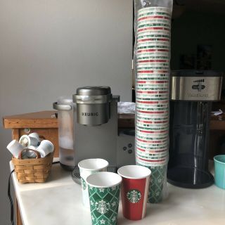 40 Starbucks Holiday Christmas Disposable Paper Cups Sleeve 16oz Lotc