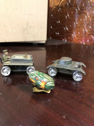 3 Vintage U.  S.  - Zone Germany Clockwork Toys - Tank - Tractor - Frog
