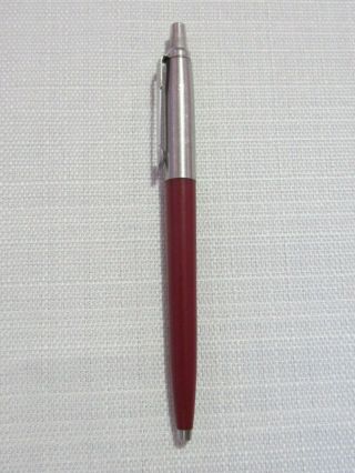 Vintage Parker Jotter Burgundy Ballpoint Pen Pre - Owned Made In Usa