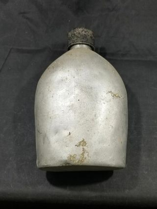 Wwii Us Army Canteen Marked U S A.  G.  M.  Co.  1945 5