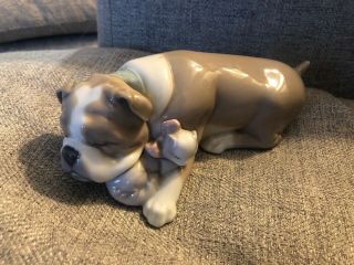 Lladro “unlikely Friends” 6417 Bulldog & Cat Porcelain Figurine