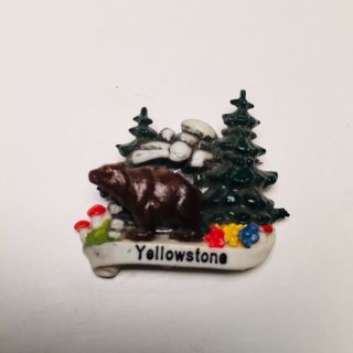 Vintage Yellowstone National Park Plastic Pin Brooch