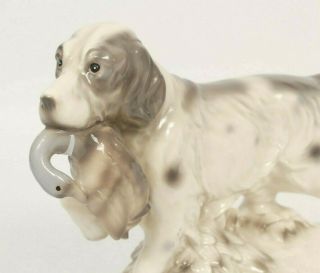 Porcelain Retriever Hunting Dog With Duck Figurine In Gray And White 9 Inches