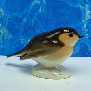 Porcelain Bird Made Russia Figurine Sculpture Vintage Mcm Sparrow Siskin Robin