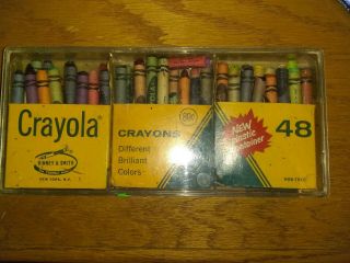 Vintage Crayola Binney & Smith No.  48p 3 Compartment Crayons In Plastic Container