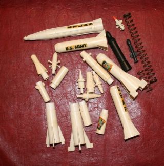 1969 MARX CAPE CANAVERAL MISSILE BASE SET /Three Stage Rocket w/Missiles Rockets 3