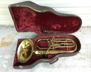 Vtg 1959 Reynolds Contempora 58483 Baritone Tuba Cleveland Plays Well W/ Case