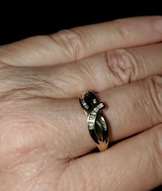 Vintage 10k Solid Yellow Gold Ring With Diamonds,  Size 7,  2.  27 Grams