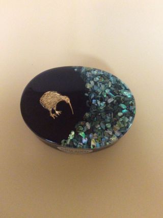 Ariki Paua Shell Small Lidded Trinket Jewelry Box Gold Kiwi Bird Zealand