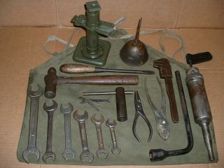 Ww2 Vintage Willys Mb Or Ford Gpw Jeep Jack With Tool Kit 1942,  43,  1944