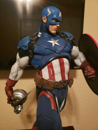 SIDESHOW COLLECTIBLES Captain America Premium Format Figure EXCLUSIVE V. 2