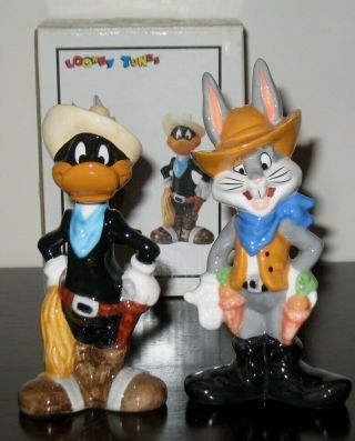 Bugs Bunny & Daffy Duck As Cowboys S & P Shakers By Looney Tunes