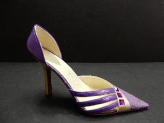 Just The Right Shoe By Raine 2003 " Amethyst " D 