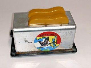 Vintage Plastic State Souvenir " Maryland " Toaster Salt & Pepper Shaker Set