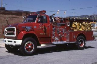 Roanoke Va Engine 13 1975 Chevrolet American Lafrance - Fire Apparatus Slide