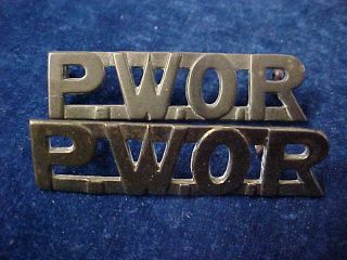 Orig Ww2 Metal Shoulder Titles " Pwor " Prince Of Wales Own Regiment