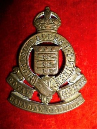 The Royal Canadian Ordnance Corps Brass Cap Badge,  Ww Ii