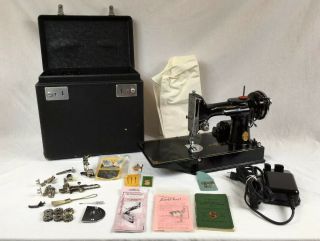 Vtg 1940 Singer Sewing Machine Featherweight 221 - 1 One Owner With