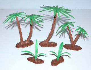 Set Of Vintage 1950s Marx Zorro Playset Plastic Palm Tree Accessories