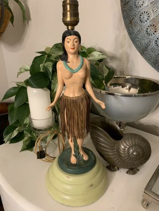 Vintage 1940’s Hawaiian Hula Girl Lamp