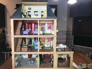 Vntg 1989 Playmobil Victorian Mansion Dollhouse with figures & Accessories 5300 2