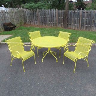 A Vtg 1970s Yellow Patio Set By Woodard Wrought Iron Table 4 Arm Chairs Scroll