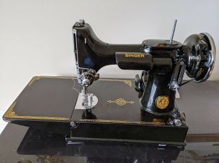Vintage Singer 221 - 1 Featherweight Portable Electric Sewing Machine With Case