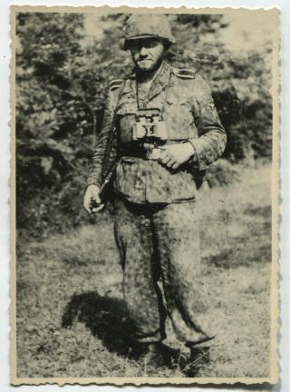 German Wwii Archive Photo: Elite Troops Officer In Helmet & Field Uniform