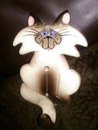 Vintage Porcelain Ceramic Siamese Cat Figurine Wall Hanger California 7 1/4 "