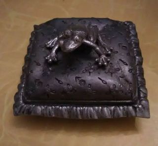 Vintage Metzke Made In The Usa And Pewter Frog Prince On Pillow Box