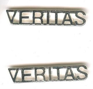 Pair Modern Canadian Army Veritas Shoulder Titles