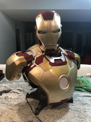 Sideshow Iron Man Mark 42 Life - Size Bust 1:1 Scale Marvel