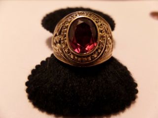 Vintage Vargas United States Army 10k Gold Ruby Ring Size 9 1/4 About 7.  6 Grams