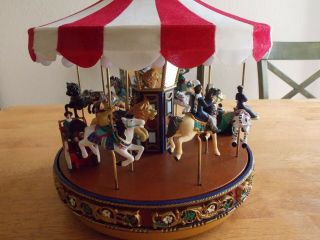 Mr Christmas Gold Label Traditional Carousel Music Box 3