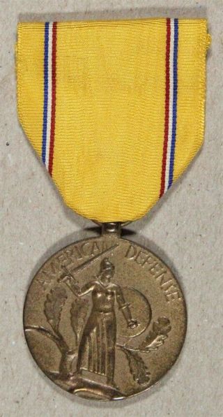 Us Military Medal: American Defense - Wwii/1950 