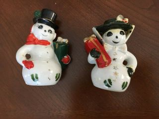 Vintage Christmas Snow Couple With Presents Salt & Pepper Shakers Japan