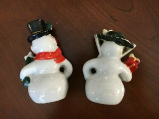 Vintage Christmas Snow Couple with Presents Salt & Pepper Shakers JAPAN 2