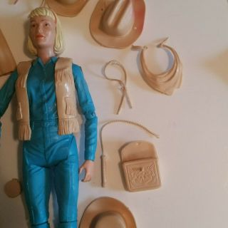Marx Jane West action figure with accessories from early 70 ' s, 3