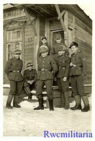 Good Group Wehrmacht Soldiers By House W/ Fur Caps In Russian Winter