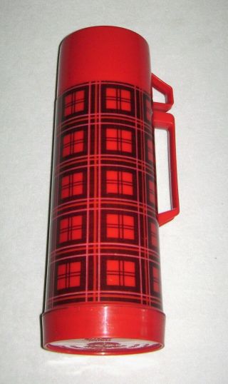 Vintage Aladdin 1 Qt.  Plastic Thermos Red Tartan Plaid Glass Bottle Cup Lid