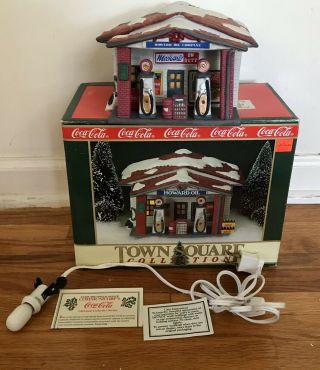 Town Square Coca - Cola Howard Oil 1992 Village Coke Christmas Lights Gas Station