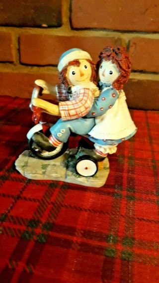 Raggedy Ann & Andy : Happiness Is Sharring A Cheery Smile Tricycle
