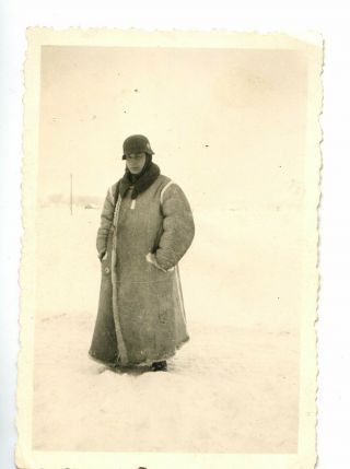 Photo Ww2 German Soldier In Snow,  Winter Coat,  Steelhelmet 126