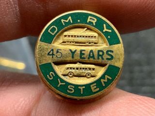 “d.  M.  R.  Y” Des Monies Street Car Railroad 1/10 10k Gold 45 Years Service Pin.