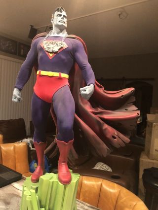 Sideshow Collectibles Premium Format 1/4 Scale Superman Into Bizzarro Custom